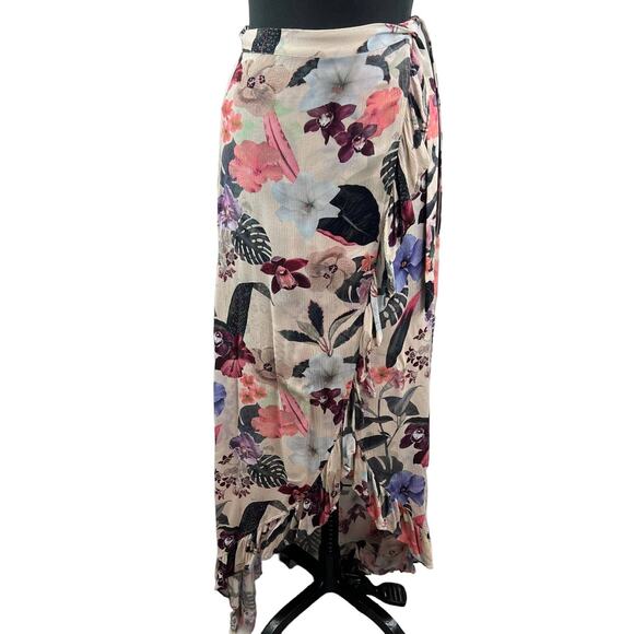 Lovers + Friends Beige S Wrap Midi Skirt Floral Satin Asymmetric Ruffle Trim NEW - Picture 2 of 9